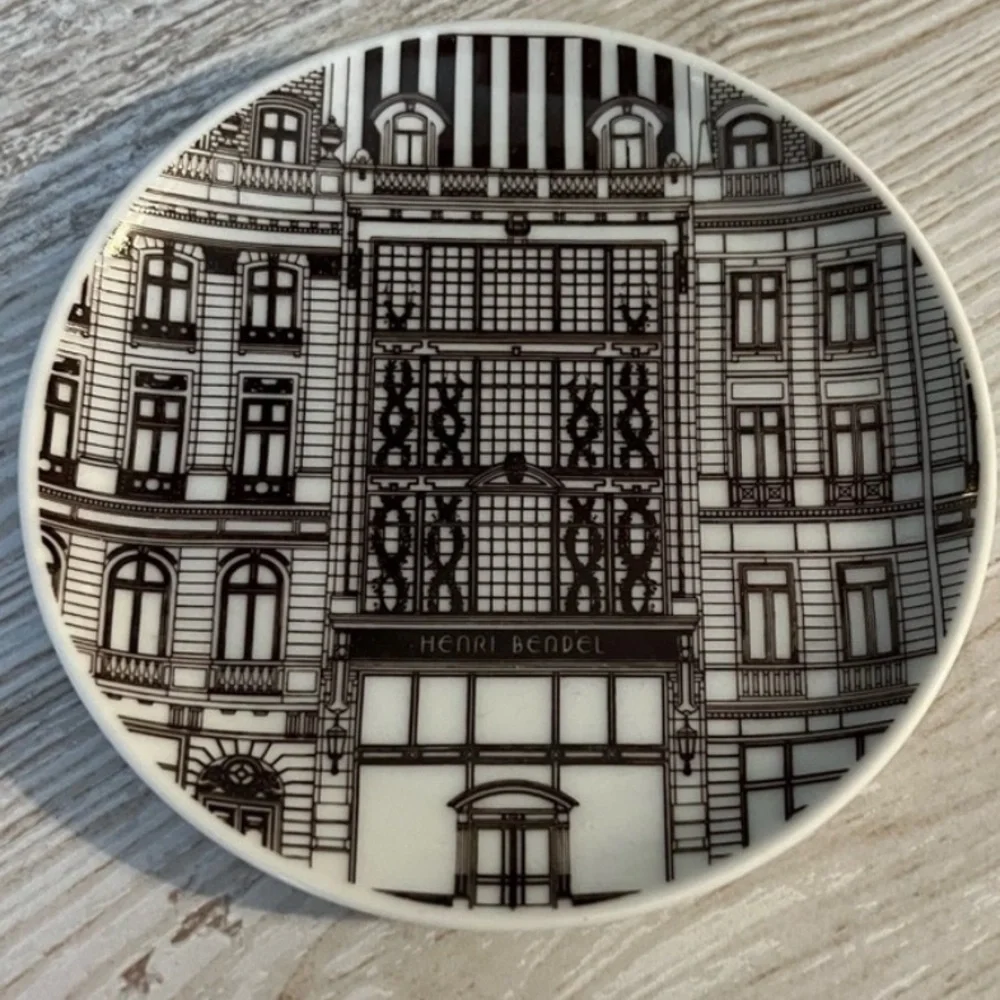 HENRI BENDEL 5th Ave Store Front Special Edition Trinket/Jewelry Tray/Saucer EUC